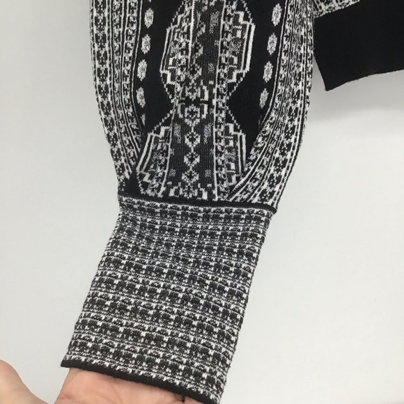 Desigual x Christian LaCroix Balloon-Sleeve Sweater NWT Black/Silver Size L - Picture 6 of 6